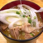 すみ吉屋 - もつ煮込み￥480　2025.1.20
