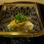 桜田 - 汲み上げ湯葉　水無月豆腐かん　雲丹乗せ