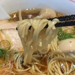 ラーメン屋 トイ・ボックス - ワンタン醤油ラーメン + 煮卵