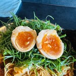 RAMEN HITONI YASASHIKU - 【葱辛魚＝sv味付玉子】