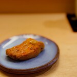 おかめ寿司 - あん肝。 まるで裏ごししたかのごとく、なめらかで柔らか。 これも炊いて冷やして味を染み込ませてますね。 この10年、あん肝の進化ってすごいです。
