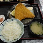 市場食堂 せん政水産 - あじフライ定食1200円