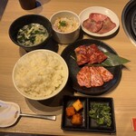 国産牛焼肉くいどん - 国産牛特上カルビと上ハラミセット（普通）　2,178円