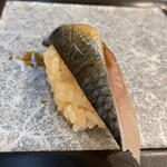 鮨 まさひろ - いわし　素晴らしい前処理。キラキラ