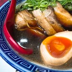 荒野のラーメン - 味玉醤油ラーメン+ネギ_¥900+¥100