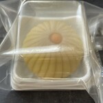 久栄堂菓子舗 - 『ねりきり(菊)』