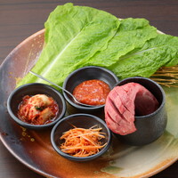 近江牛　下駄カルビサムギョプサル風