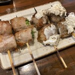 越乃商店 - 豆苗肉巻き@210¥とカマンベール肉巻き@260¥