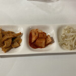 韓国家庭料理 レインボー食堂 - 