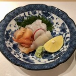 鮨 ひろ海 - お造り：鯛・烏賊・赤貝