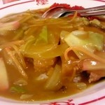 中華料理 牡丹園 - カツカレー丼：820円