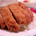 シェフ - チキンカツカレー：600円