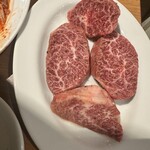 炭火焼肉ホルモン まるは - 
