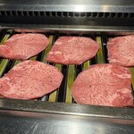 黒毛和牛焼肉ぜん - 上タン塩