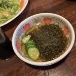 ぽんぽこたぬきのかくれ家 - もずく酢