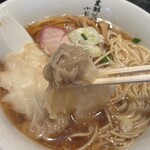 支那ソバ 小むろ - トゥルントゥルンのワンタン