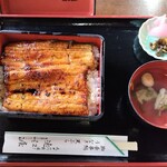 近江屋 - 上うな重（肝吸い付）