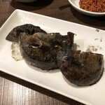 肉山 - 2．蓮根の黒焼き