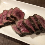 肉山 - 9．熊本県産赤牛の外モモ