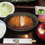 Katsuraku - 厚切りロースかつ定食１５８０円