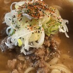 麺屋 丸福 - ネギ　スパイス　肉みそ