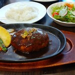 ちりん - 料理写真:イベリコ豚入り手ごねハンバーグ