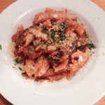 クッチーナ笑多 - ２０１４年６月２～７日のランチ「鶏肉とナスのトマト ペンネ」（１，０００円）サラダ・パン・コーヒーor紅茶付