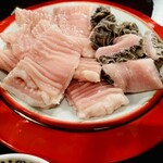 焼肉・ホルモンバル　Bovin - てっちゃんと蜂の巣