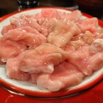 焼肉・ホルモンバル　Bovin - ピンク色のこてっちゃん