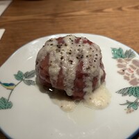 焼鳥  吉祥 - 旬菜の生ハム包み