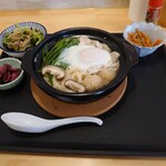 孫兵衛 - 鍋焼きうどん  ¥1,000