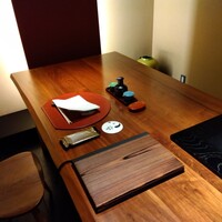 あひ鴨一品 鳥安 - 個室です