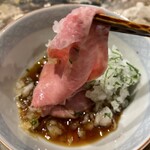 29LABO - 座布団の刺身、シソ大根との相性が大谷翔平夫婦くらいベストマッチ❤️飲み込むのがもったいなくて…