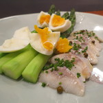 Ata - アスパラガスのスチームと鰊のマリネ1