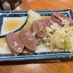 西新宿 ふじ屋 - トロレバ刺し