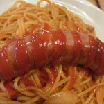 自家製ソーセージ＆麦酒 SARU BACON - ナポリタンのフランク