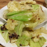 自家製ソーセージ＆麦酒 SARU BACON - アンチョビキャベツ