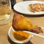 黒豚ぎょうざ酒場 米吉 - 