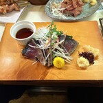 鳥平 - かつおのたたき。