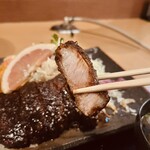 レストラン１４１ - 厚めで食べ応えあり