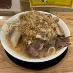 我と俺 - 牛ラーメン 小（こってりスープ）1350円