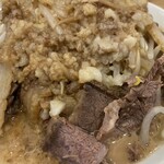 我と俺 - 牛ラーメン 小（こってりスープ）