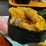 すし居酒屋 樽 - 冬のウニも良きですな