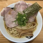 麺屋にぼすけ - ラーメン(醤油) 大盛＋チャーシュー2枚