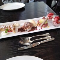 THE COSMOPOLITAN GRILL BAR TERRACE - 