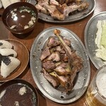 骨付鳥 一鶴 心斎橋店 - 