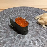 鮨なかの - イクラ。