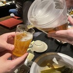 くいもの屋わん - 乾杯ビールはピッチャーで！グラスだと提供時間に誤差が出てしまうので。と説明あり。なるほどねー