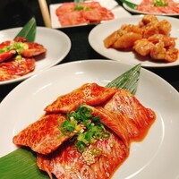 老舗精肉店直送 千種焼肉 飛騨牛の奴隷 千種店 - 