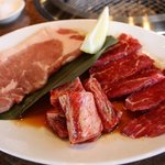 Yakiniku Bekoichi - べこ壱カルビ・中落ちカルビ・米澤三元豚ロースの三種類